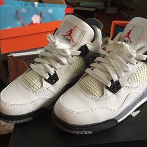 Air Jordan 4 Retro (Flights)
